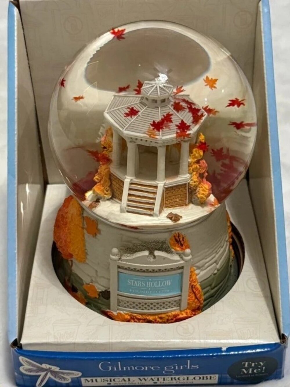Gilmore Girls Stars Hollow Gazebo Fall Snow Globe